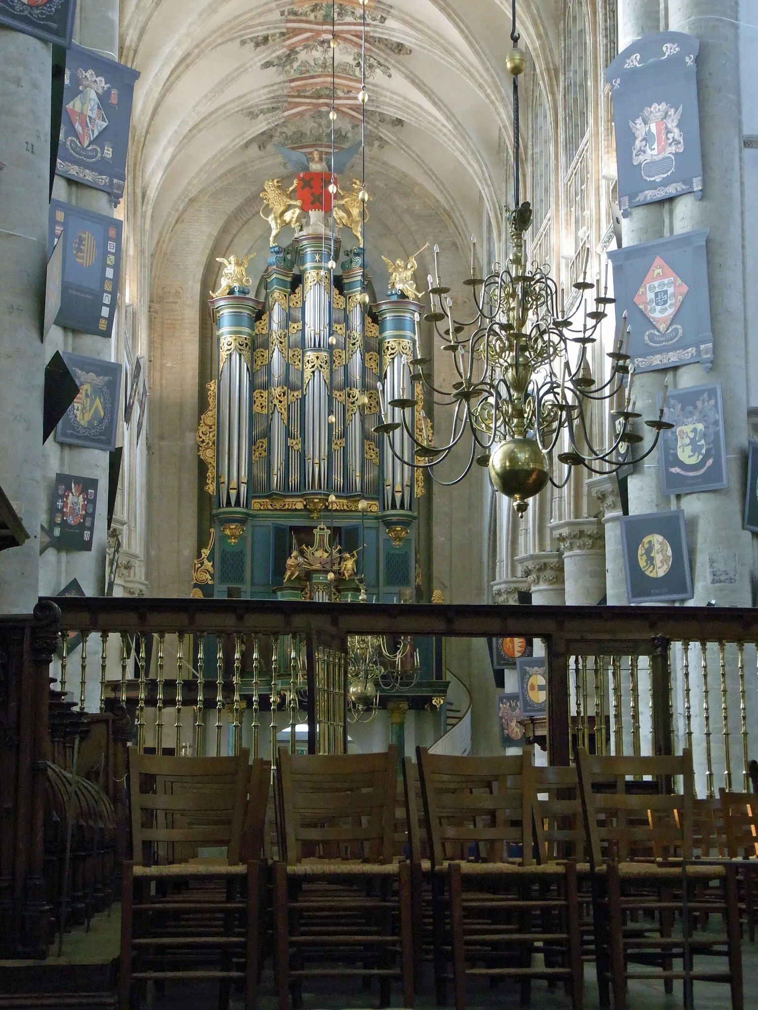 Onze-Lieve-Vrouekerk (Breda): Blick zur Orgel
